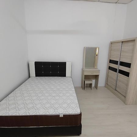 Gp Hostel Penang Джорджтаун Экстерьер фото